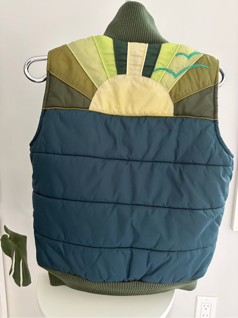 Y2K Roxy Winter Vest - Picture 2 of 3